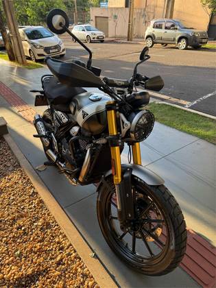 TRIUMPH SCRAMBLER 400 X TRIUMPH SCRAMBLER 400 X